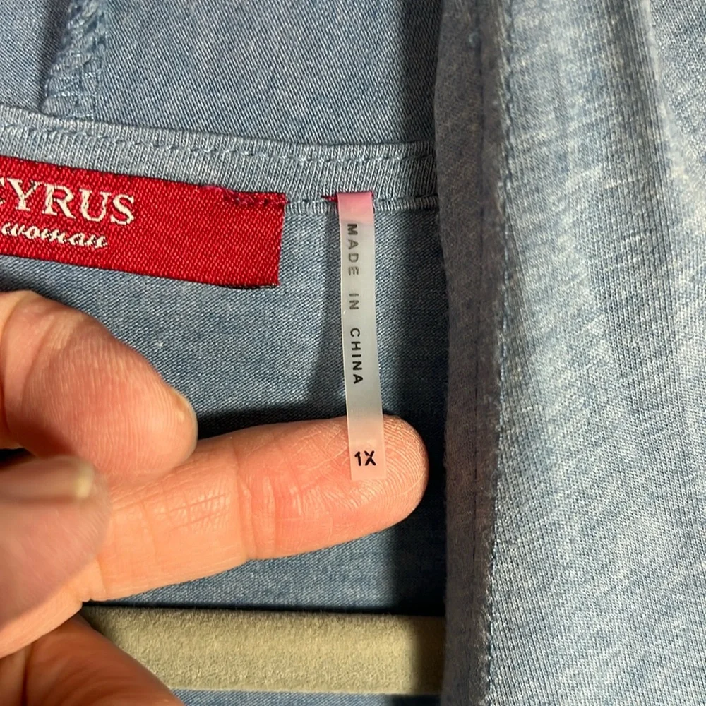 Cyrus Women's 1X, open waterfall front, 3/4 sleeve, blue heather knit jacket